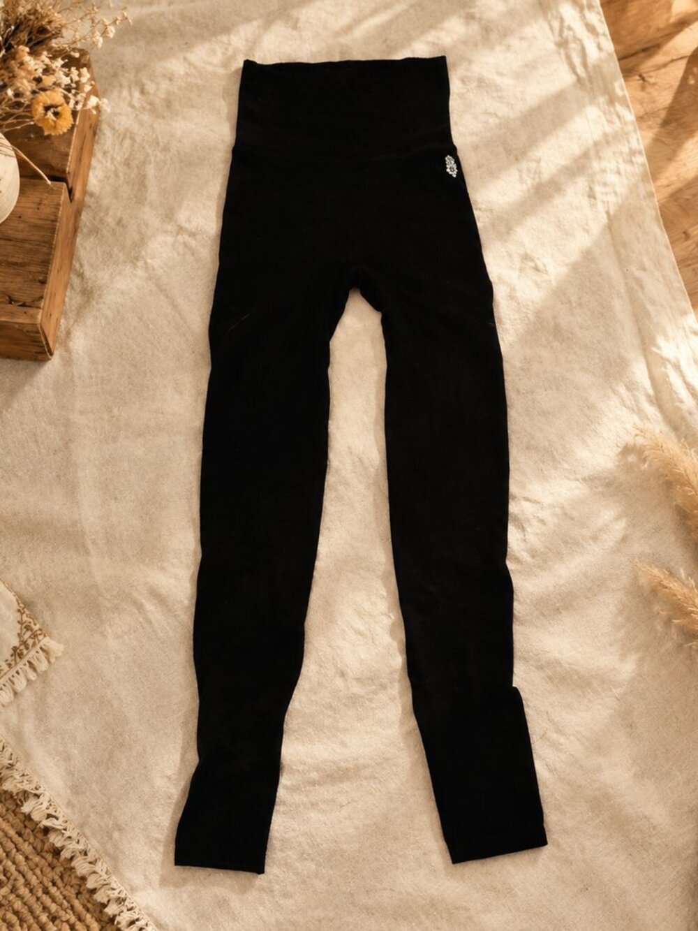 FREE PEOPLE Good Karma Yoga Pants — Size Small